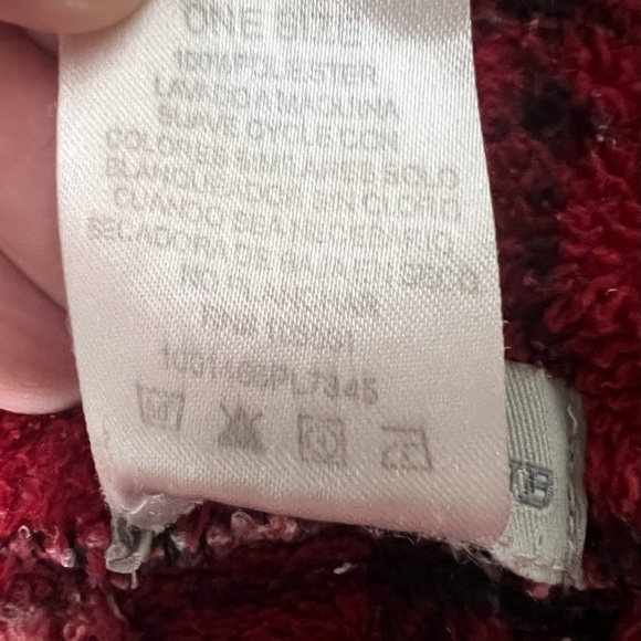 Coastal club one-size-fits-all men’s red checkered robe. - Picture 6 of 11